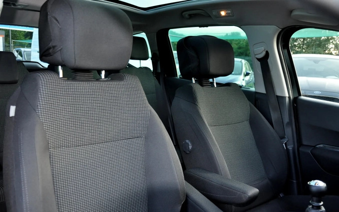 Peugeot 5008 cena 27999 przebieg: 209874, rok produkcji 2010 z Biskupiec małe 704